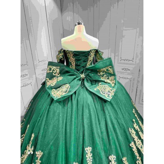 Mumuleo Emerald Green Quinceañera Dress | Off Shoulder Sweetheart Ballgown with Gold Sequin Lace, Detachable Sleeves & Giant Back Bow