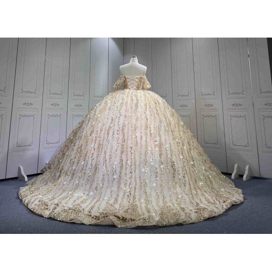 Mumuleo Luxury Champagne Quinceanera Floor-Length Ball Gown Dresses with Knitted Lace Floral Appliques Natural Waistline Bow