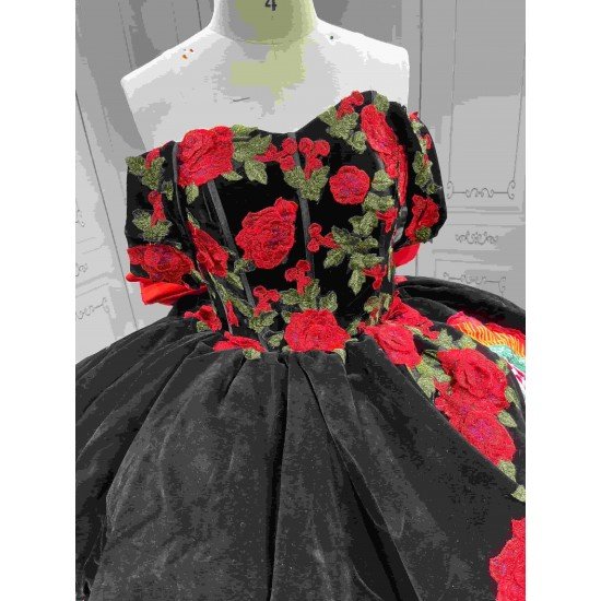 Mumuleo Custom Made Burgundy Black Floor-Length Ball Gown Quinceanera Dress Off-Shoulder Lace Appliques Sweep Train Luxury Satin