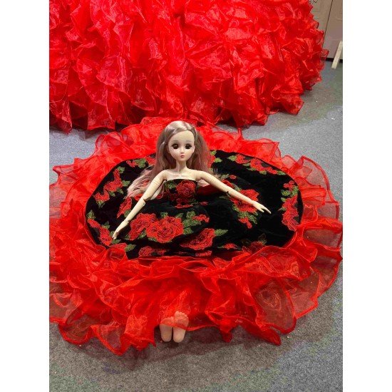 Mumuleo Custom Made Burgundy Black Floor-Length Ball Gown Quinceanera Dress Off-Shoulder Lace Appliques Sweep Train Luxury Satin