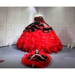 Mumuleo Custom Made Burgundy Black Floor-Length Ball Gown Quinceanera Dress Off-Shoulder Lace Appliques Sweep Train Luxury Satin
