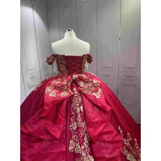 Mumuleo Red with Gold Floor-Length Ball Gown Quinceanera Dress Chapel Train Modern Sequined Flowers Bow for Teenagers