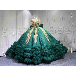 Mumuleo Emerald Green Quinceanera Ball Gown Floor-Length Chapel Train Modern Satin Knitted Dress for Teenagers