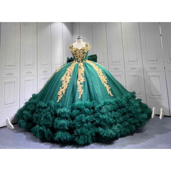 Mumuleo Emerald Green Quinceanera Ball Gown Floor-Length Chapel Train Modern Satin Knitted Dress for Teenagers