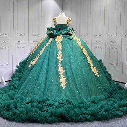 Mumuleo Emerald Green Quinceanera Ball Gown Floor-Length Chapel Train Modern Satin Knitted Dress for Teenagers