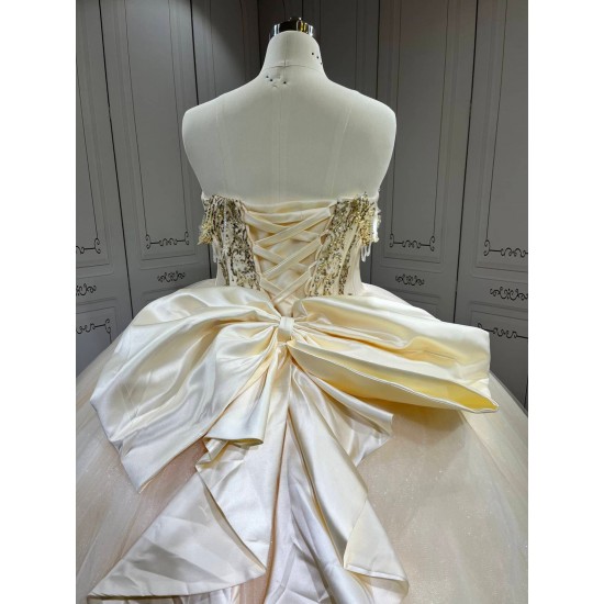 Mumuleo Champagne Quinceanera Floor-Length Ball Gown Chapel Train Modern Satin Lace Print Natural Waist Teenagers Dress 2026