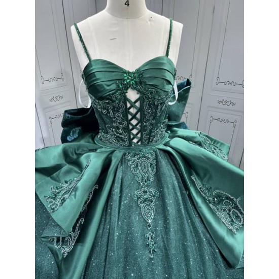 Mumuleo Emerald Green Floor-Length Ball Gown Quinceanera Dress with Chapel Train Modern Satin Lace Print 2026