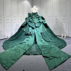 Mumuleo Emerald Green Floor-Length Ball Gown Quinceanera Dress with Chapel Train Modern Satin Lace Print 2026