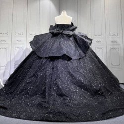 Mumuleo Black Quinceanera Ball Gown Floor-Length Modern Satin Chapel Train Lace Natural Waist Dress 2026