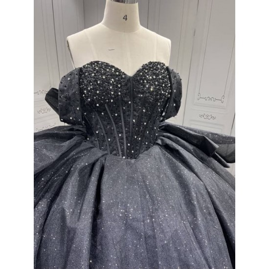 Mumuleo Black Quinceanera Ball Gown Floor-Length Modern Satin Chapel Train Lace Natural Waist Dress 2026