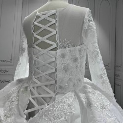 2024 Custom Lace Wedding Dresses Scoop Neck Applique Long Sleeves Sweep Train Ball Gown Bridal Dress Vestido De Noiva