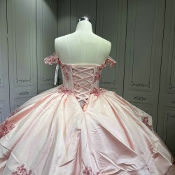 Exquisite Off The Shoulder Pink Quinceanera Dresses for Girl Sweetheart Neck Appliques Ball Gown