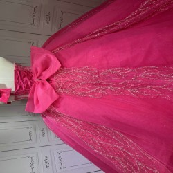 Halter Neck Hot Pink Quinceanera Dress Sleeveless Sweet 15 Gowns Ruffled Princess Dress With Bow