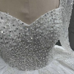 Long Sleeve Crystal Wedding Dresses Dubai African Arabic Bride Dresses Vestidos De Noiva
