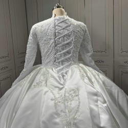 Long Sleeve Wedding Dresses High Neck Lace Tulle Ball Gown Bridal Dress Lace Up Sweep Train Wedding Dress