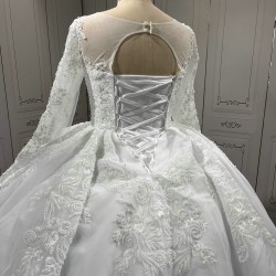 Long Sleeve Wedding Dresses Lace Appliques Bridal Gowns Ball Gown Sweep Train vestido de noiva