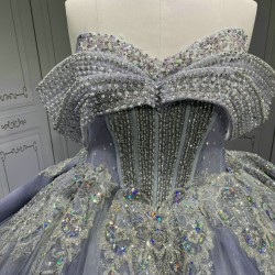 Luxury Lavender Quinceanera Dress Custom Made Vestidos De 15 Anos Off Shoulder Crystal Sweet 15 Gowns 