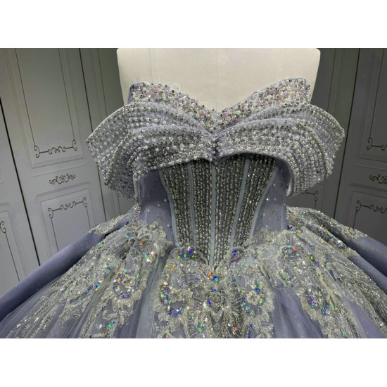 Luxury Lavender Quinceanera Dress Custom Made Vestidos De 15 Anos Off Shoulder Crystal Sweet 15 Gowns 