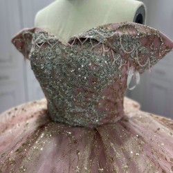 Off Shoulder Rose Gold Quinceanera Dresses Strapless Sequin Lace Up Vestidos De Baile Custom Made