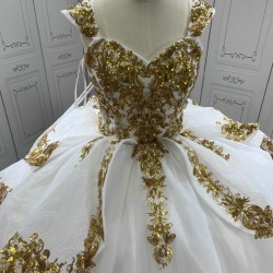 Off Shoulder White Quinceanera Dresses for 15 Anos Ball Gown Sequin Vestidos De 15 Anos