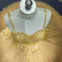 Ruffled Gold Ball Gown Quinceanera Dress 2024 Sweetheart Applique Party 15 Vestidos De 15 Anos