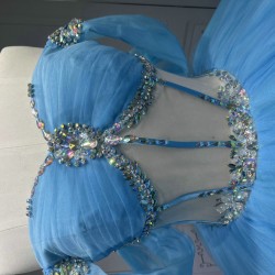 Strapless Sky Blue Vestidos De 15 Anos Crystal Tiered Quinceanera Dress Sweetheart Neck Birthday Party Gowns